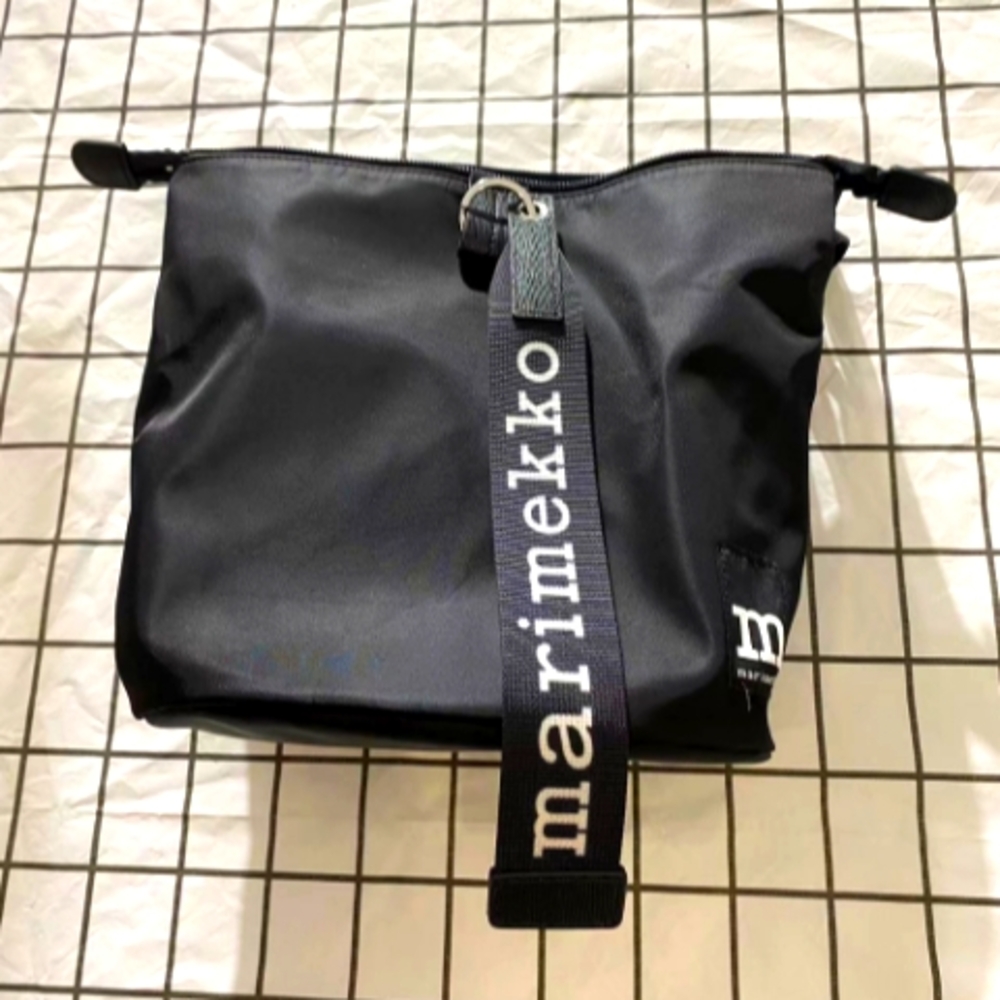 Marimekko Black Bucket Handbag Tote NWT